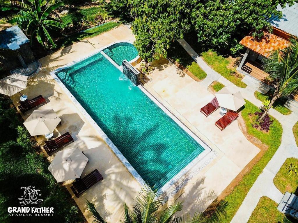 Grandfather Khaolak Resort Khao Lak Exterior photo